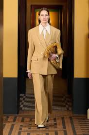 CMMN SWDN(コモン・スウェーデン)の魅力｜スウェーデン・ストックホルム発のミニマルな知性派メンズ