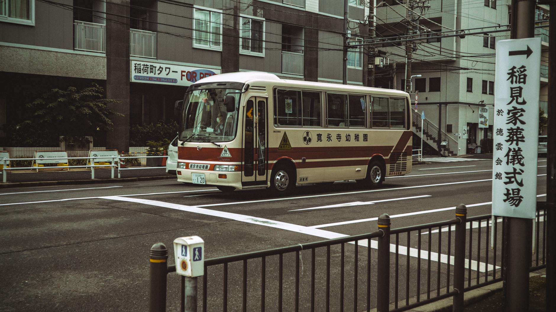 東京のコレクター向けヴィンテージ倉庫｜本物との出会い