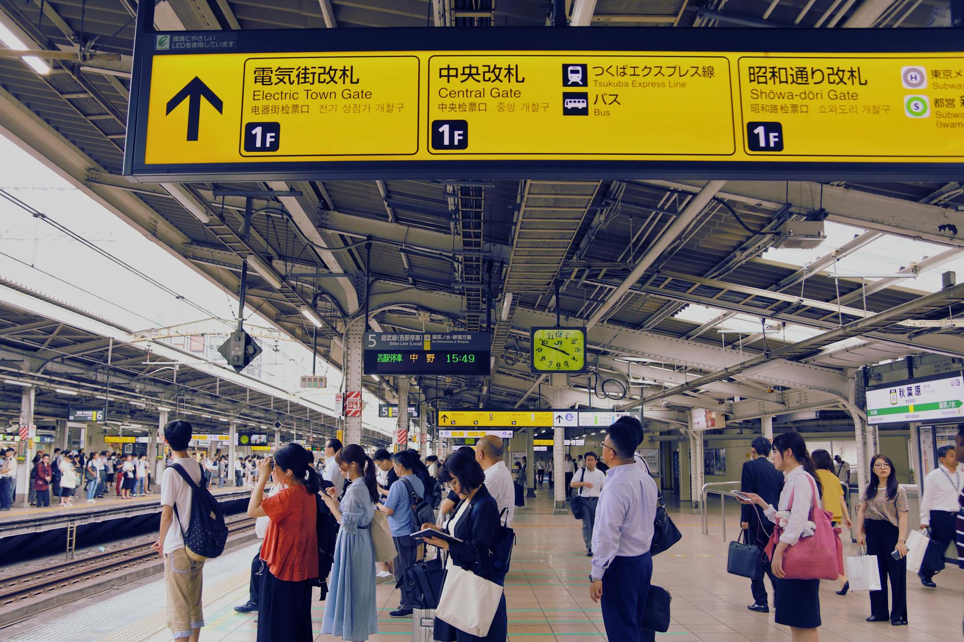 東京のファッションプレスルーム見学｜業界の最前線