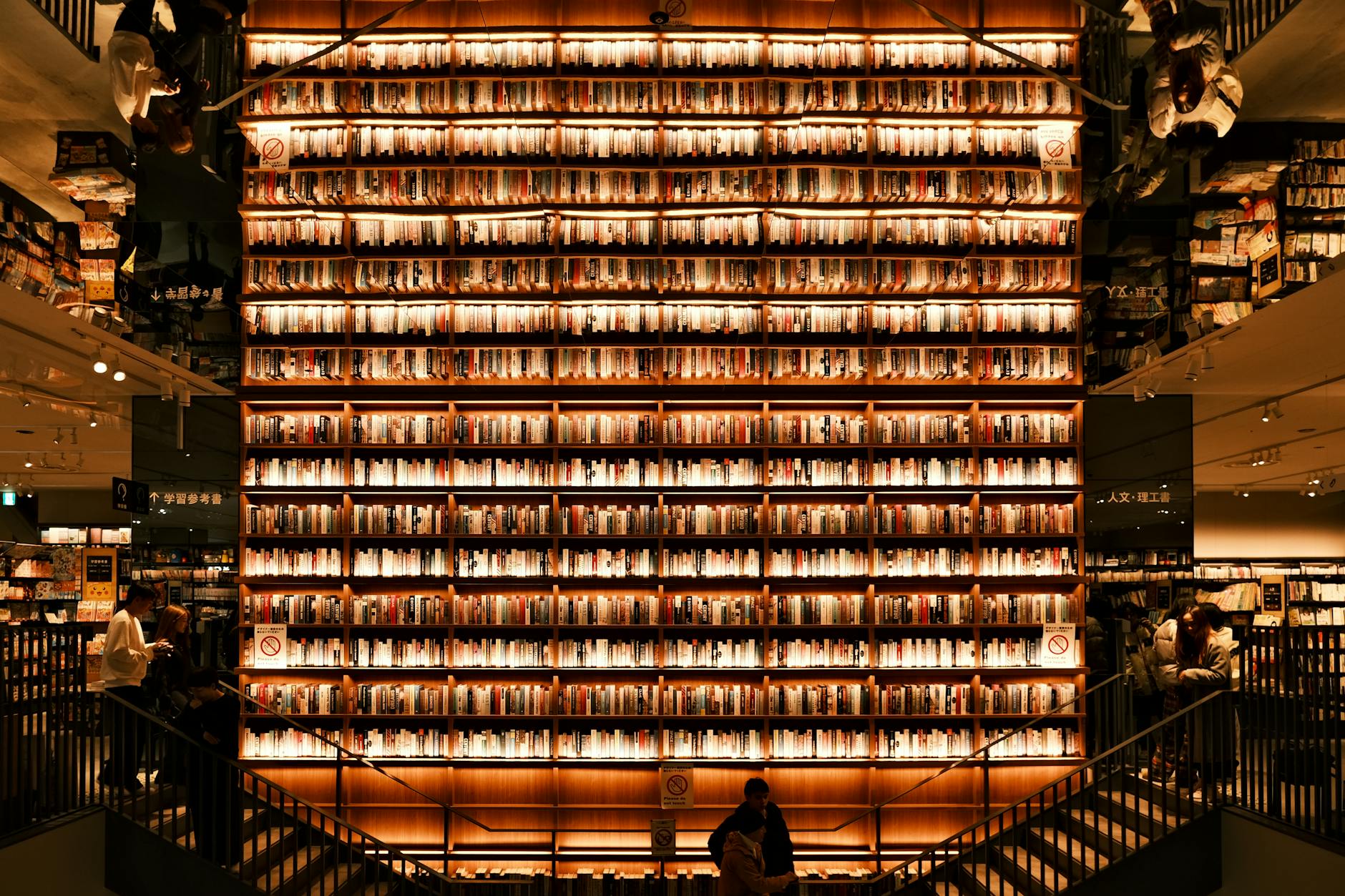 東京のデザイン書籍が豊富な書店ガイド｜クリエイターのインスピレーション