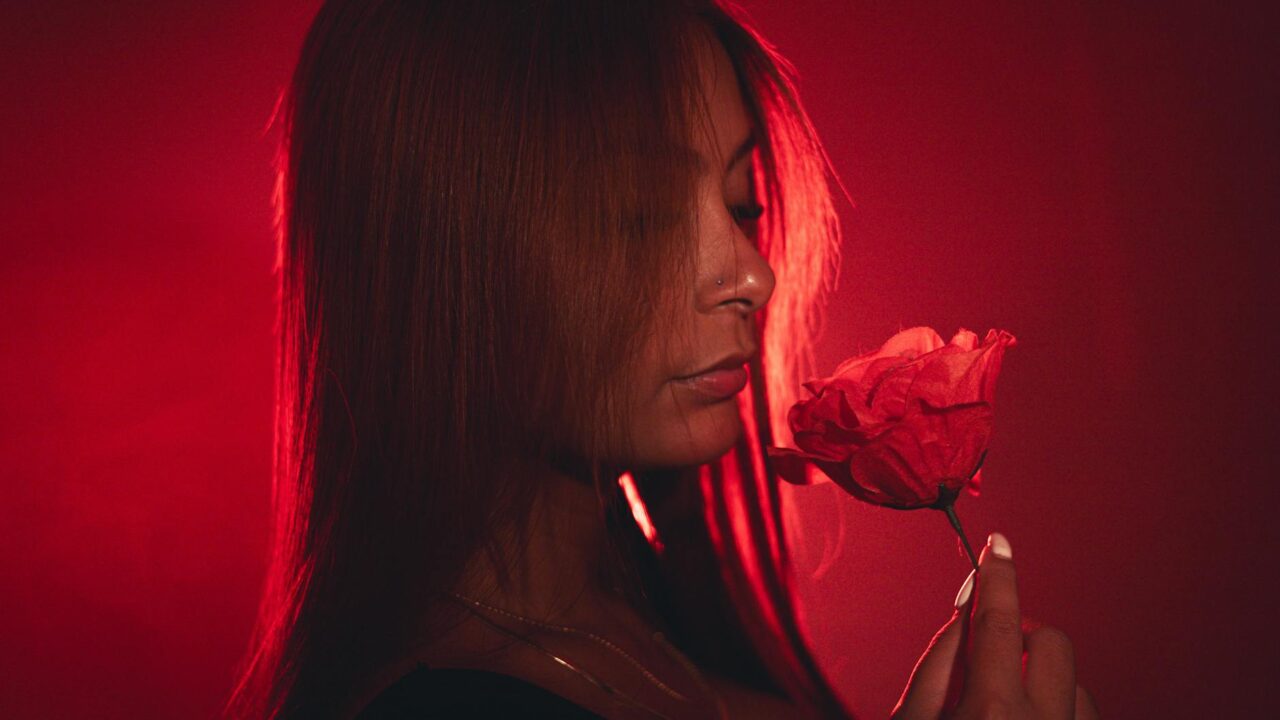 Frederic Malle Portrait of a Lady(ポートレート オブ ア レディ)の魅力|現代女性のためのローズの最高峰